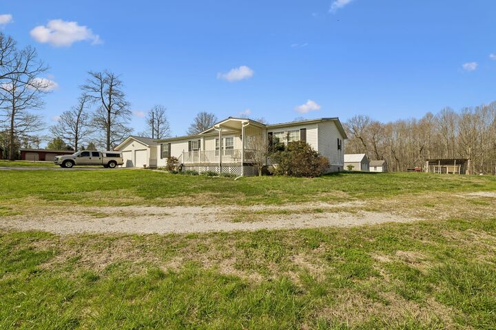 Property Photo: 555 Wesley Chapel Rd TN 38583