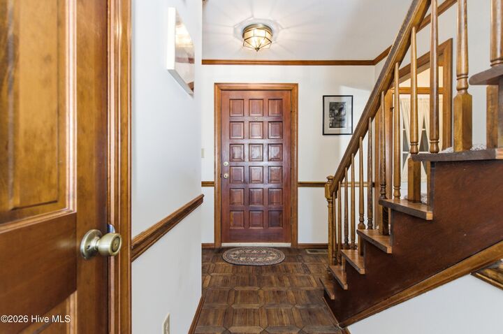 Property Photo:  108 Mariners Court  NC 28562 