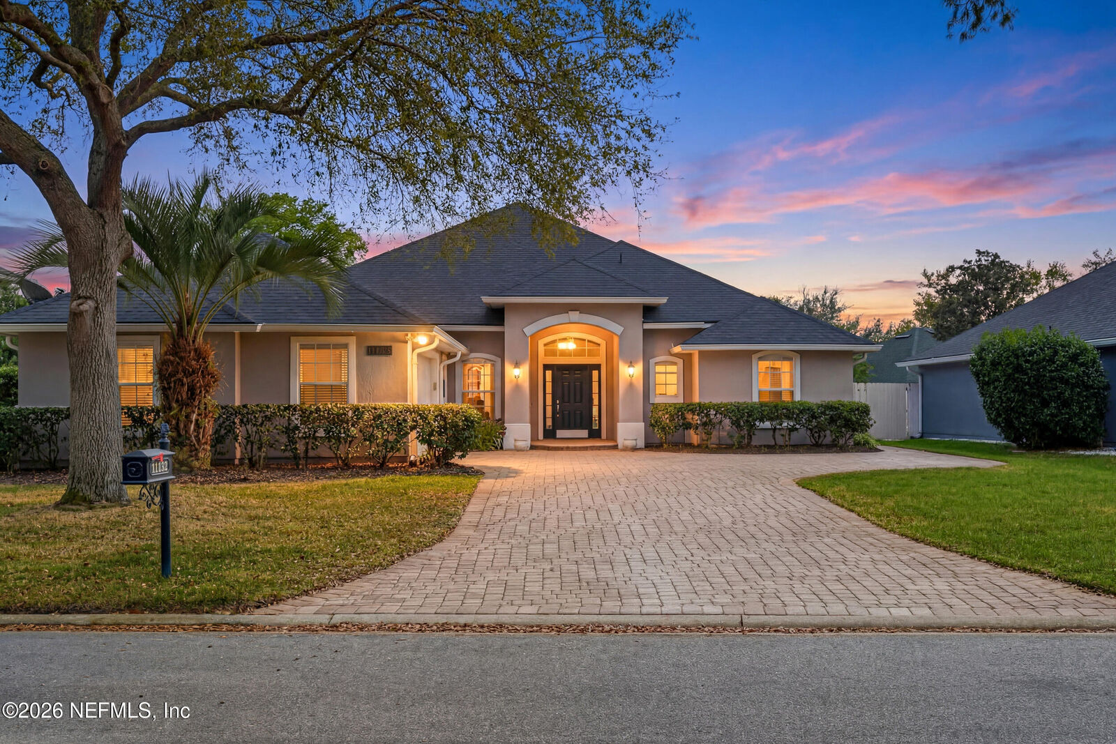 Property Photo:  11132 Belfair Court  FL 32256 