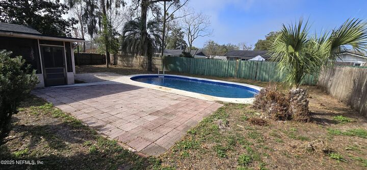 Property Photo: 2314 Oakdale Drive E FL 32073