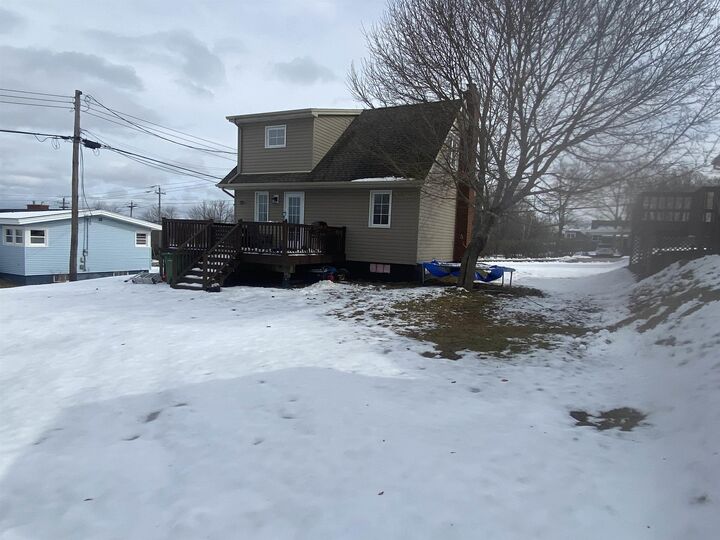 Property Photo:  274 Pleasant Street  NS B2N 3T1 