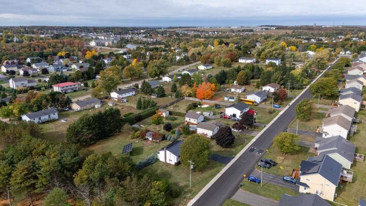 Photo de la propriété:  37 Robertson Road  PE C1C 1K6 