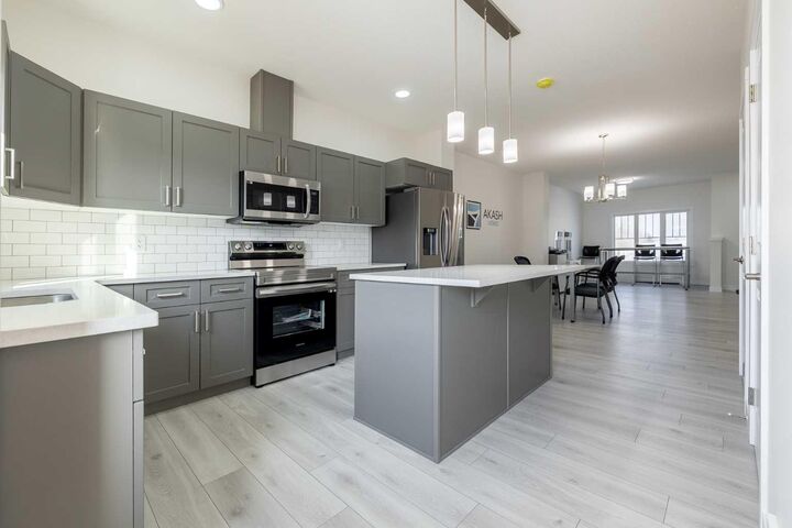 Property Photo: 729 Clearview Green AB T2P 2G7