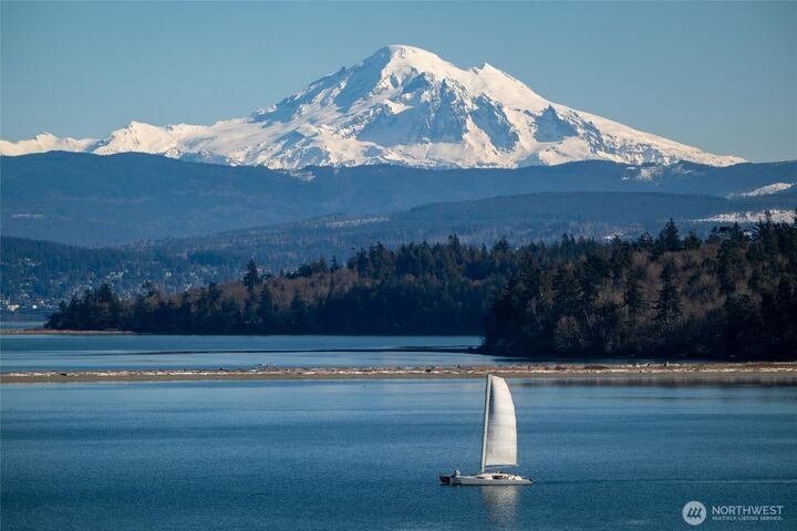 Property Photo:  1822  Seacrest Drive  WA 98262 