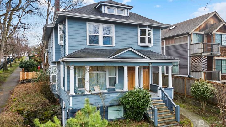 Property Photo: 834 15th Avenue WA 98122