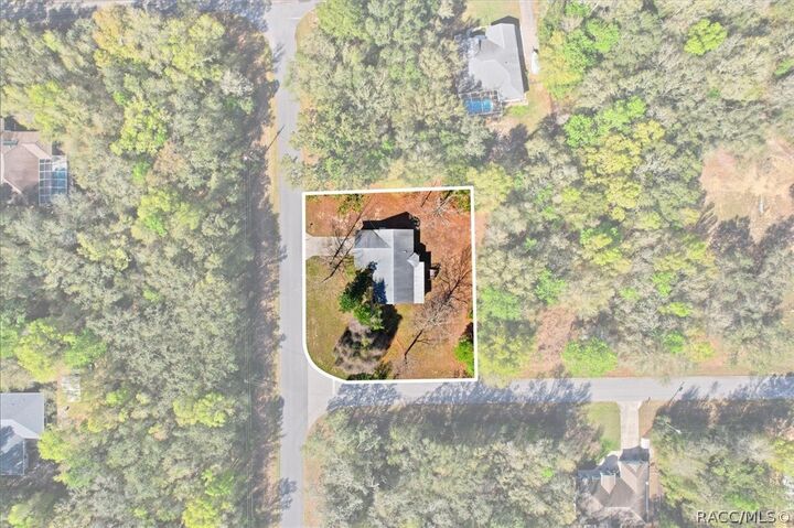 Property Photo:  1671 W Lavender Lane  FL 34434 