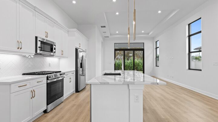 Property Photo:  308 SE Via Sangro  FL 34952 