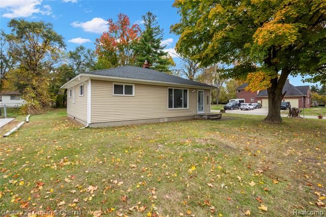 Property Photo:  25616 W 10 Mile Road  MI 48033 