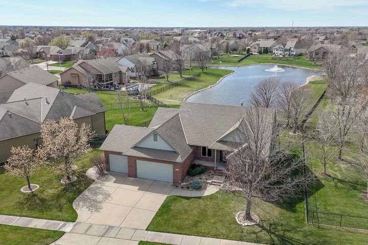 Property Photo: 3109 N Brush Creek St KS 67205