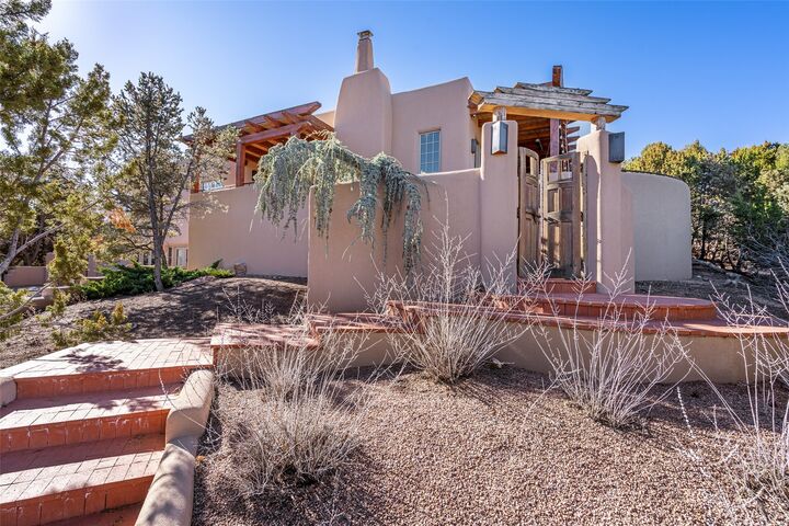 Property Photo:  1204 Bandolina Road  NM 87501 