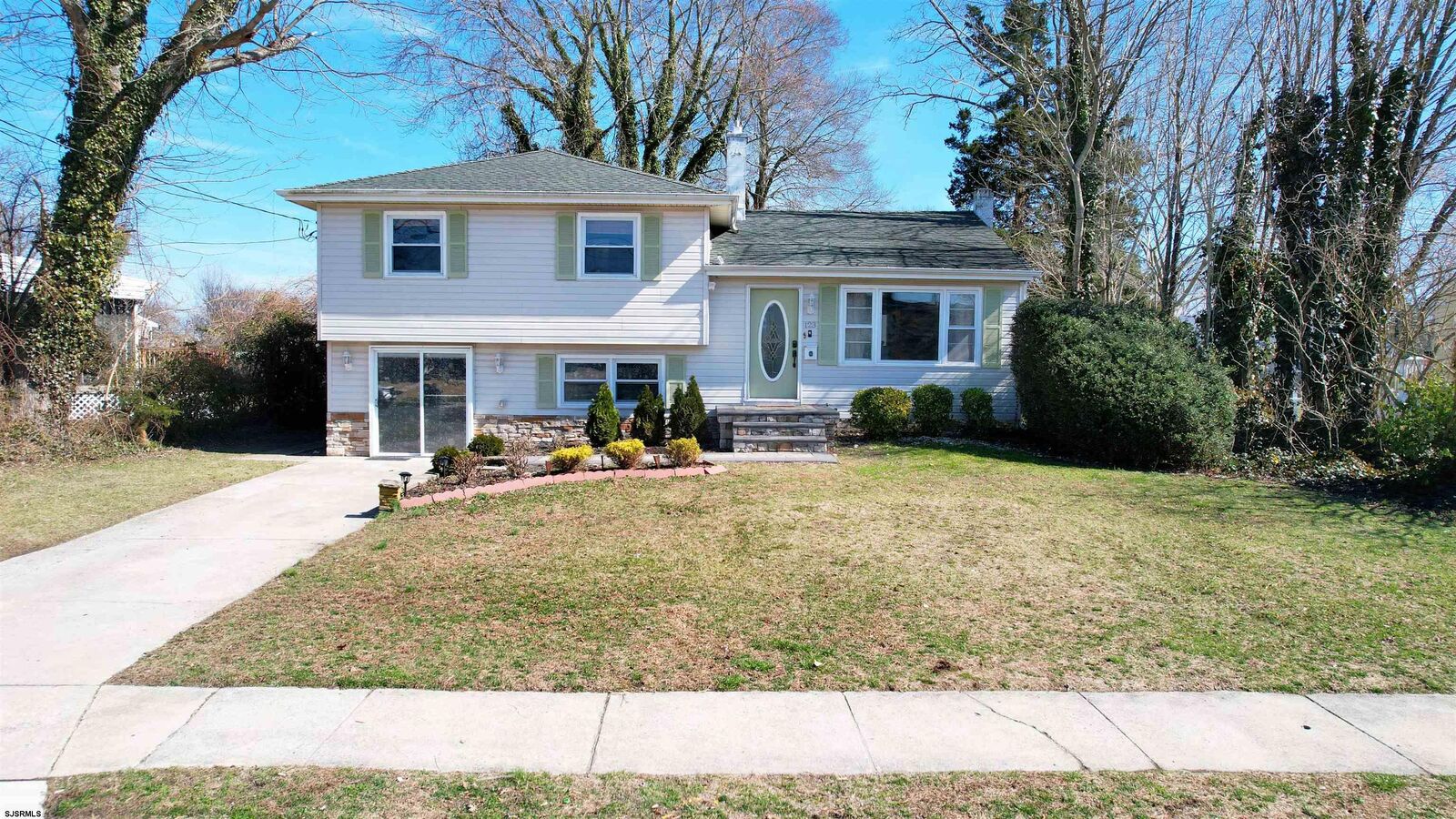 Property Photo:  123 Devon Rd Road  NJ 08244 