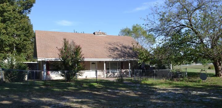 Property Photo: 33202 E St Highway 14 Highway MO 65608