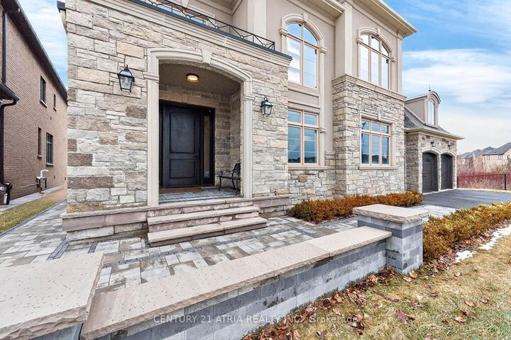 Property Photo:  122 Burns Boulevard  ON L7B 0M2 