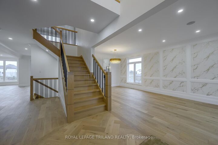 Property Photo: 4038 Ayrshire Avenue ON N6P 0H7