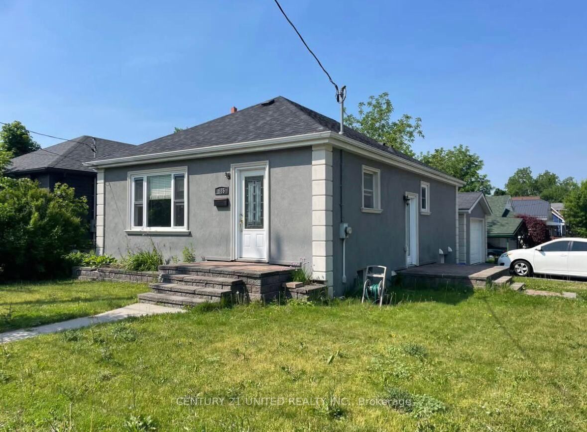 Property Photo:  685 Armour Road Upper  ON K9H 1Z5 