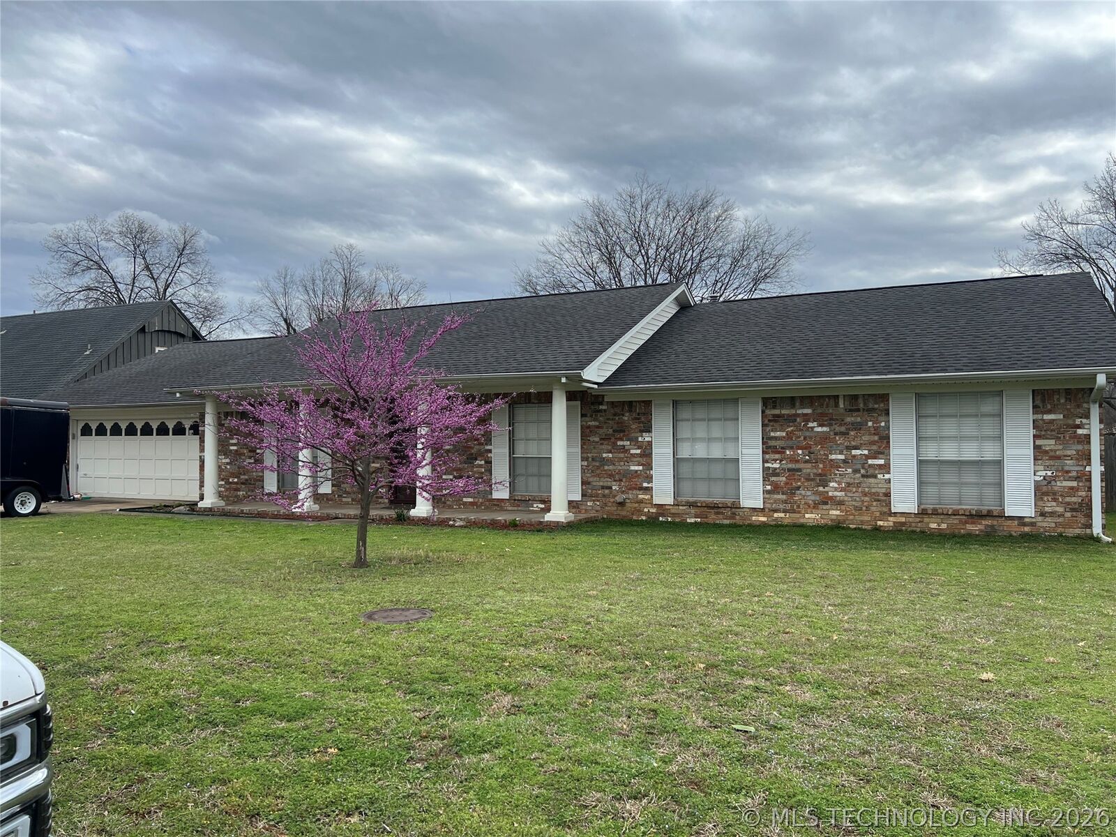 Property Photo: 2711 Kingston Street N OK 74403