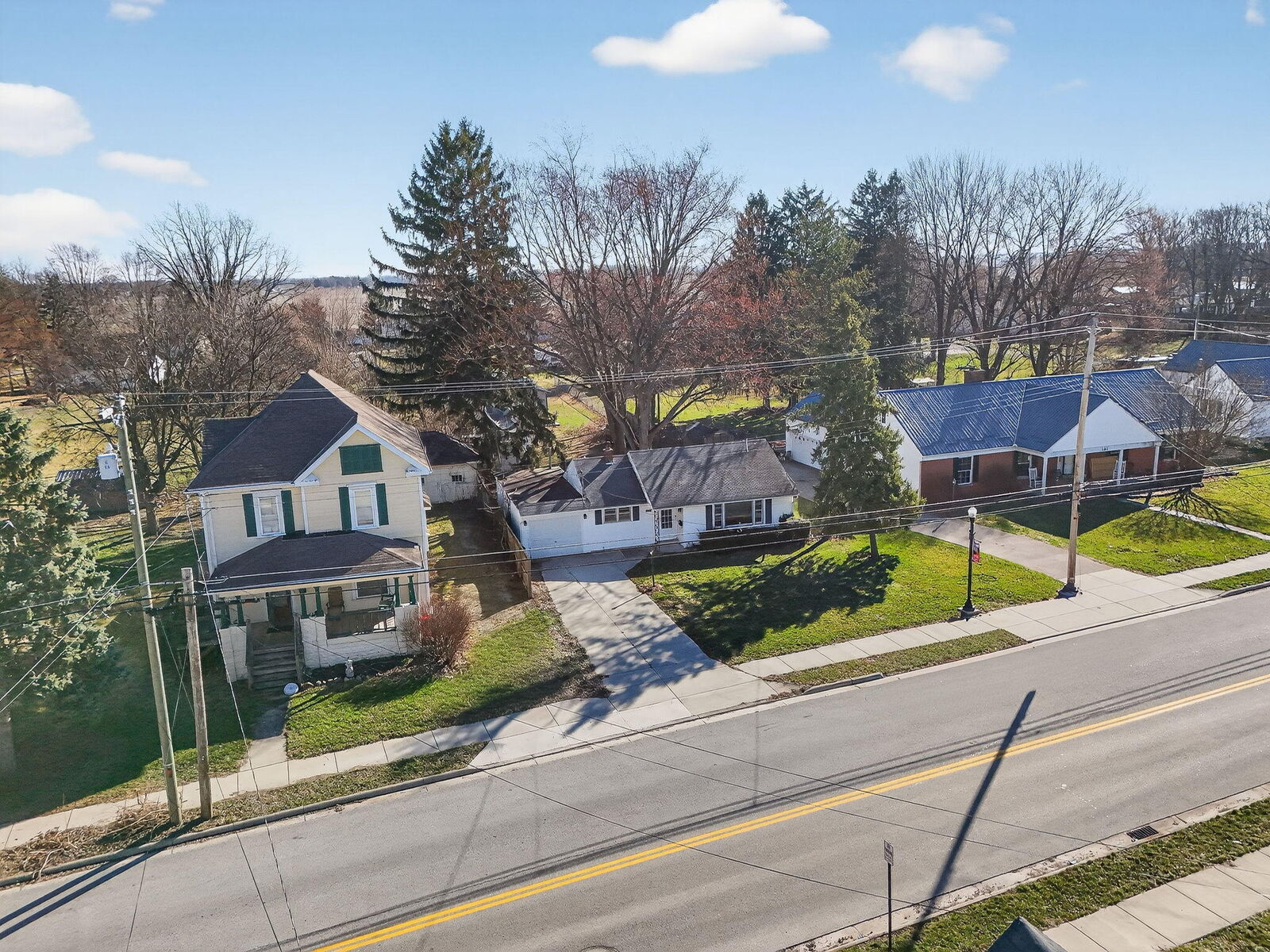 Property Photo:  255 S Franklin Street  OH 43344 