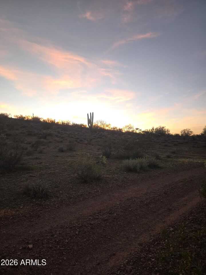 Property Photo:  43009 N Castle Hot Springs Road '-'  AZ 85342 