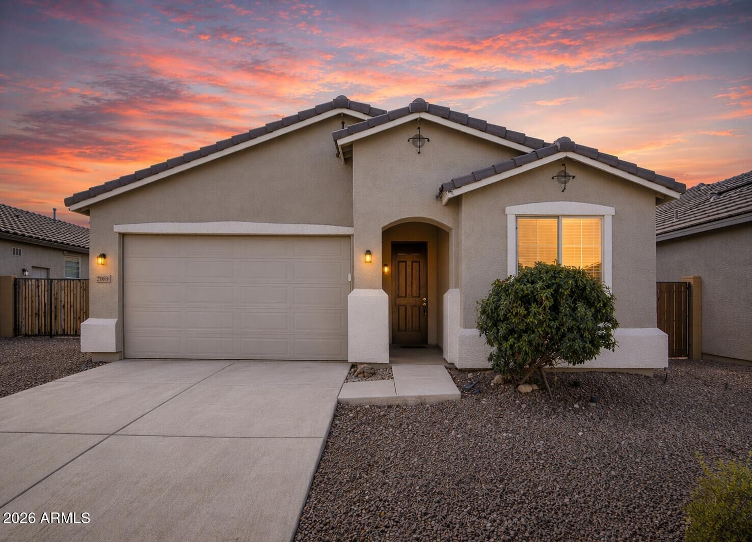 Property Photo:  2069 W Kenton Way  AZ 85144 