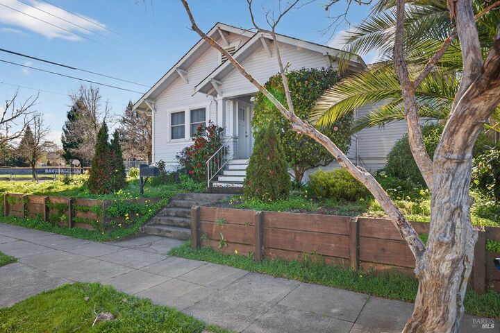 Property Photo:  301 Broadway Street  CA 94952 