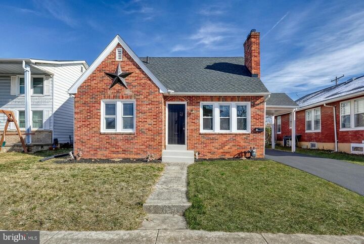 Property Photo:  327 Norway Street  PA 17403 