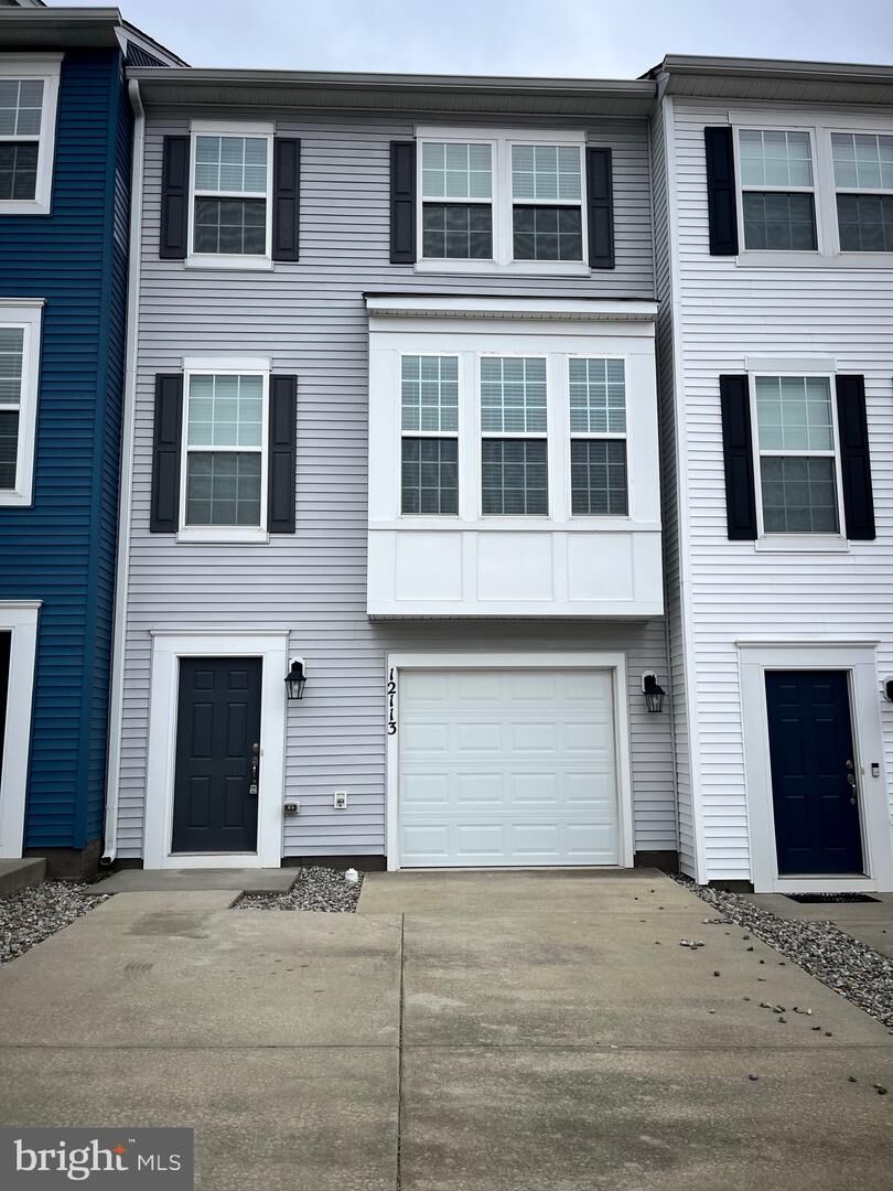 Property Photo: 12113 Bowling Farm Court VA 22407