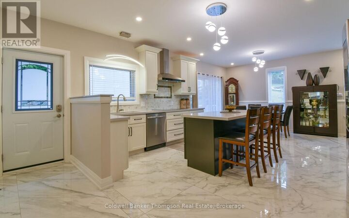 Property Photo:  56-1 Florence Street West  ON P1H 1V5 