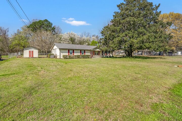 Property Photo: 617 Regal Drive GA 30755