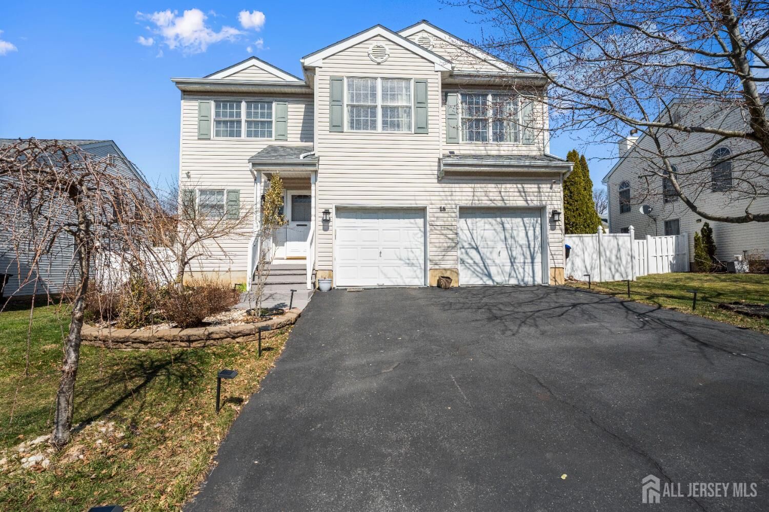Property Photo:  18 Bearsley Drive  NJ 08816 