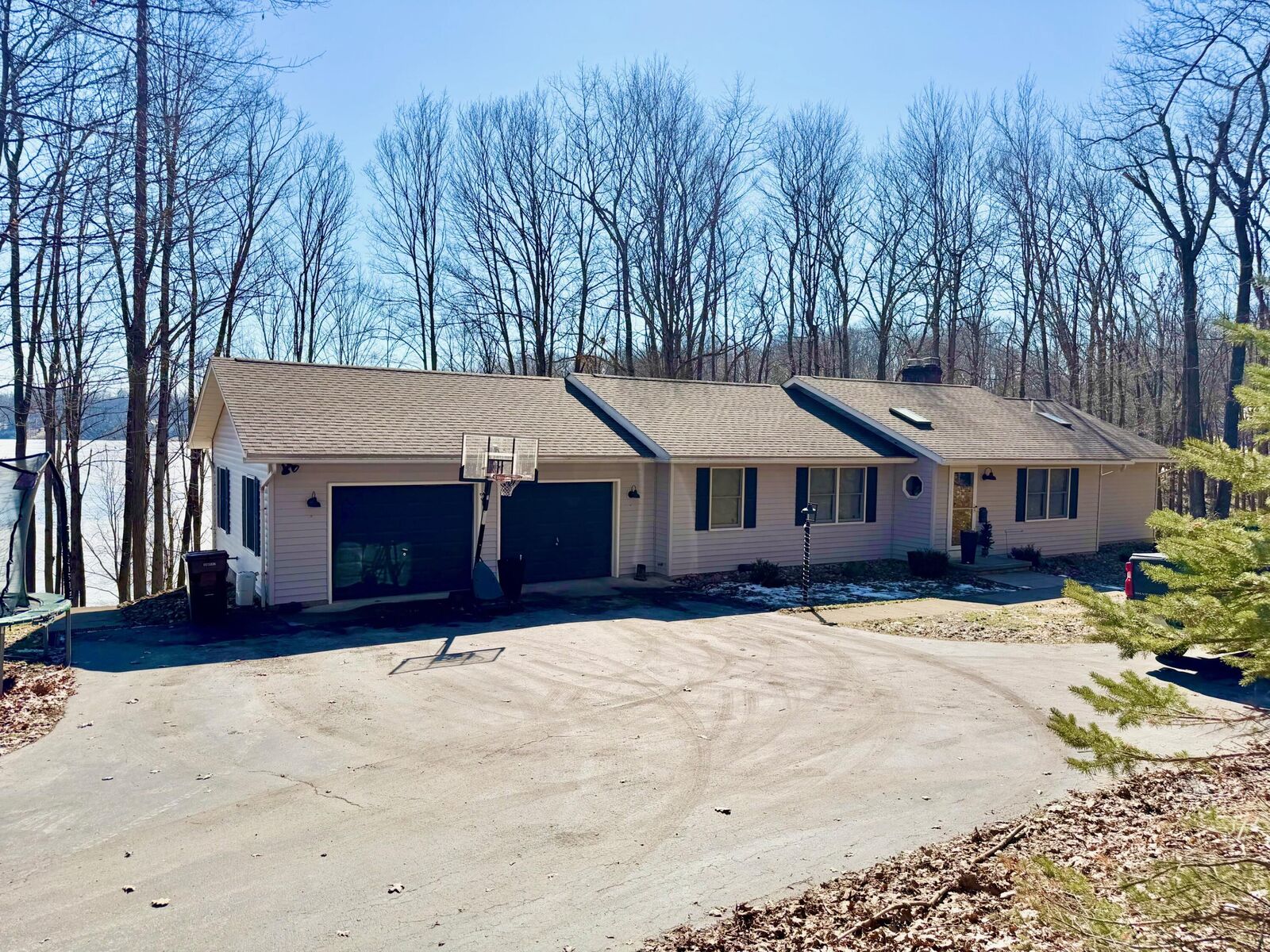 Property Photo:  116 Green Cay Ct  PA 15801 