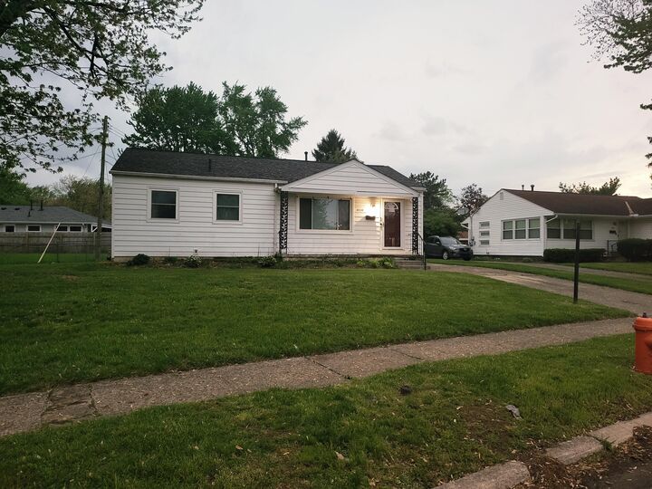 Property Photo:  4530 Amesbury Road  OH 43227 