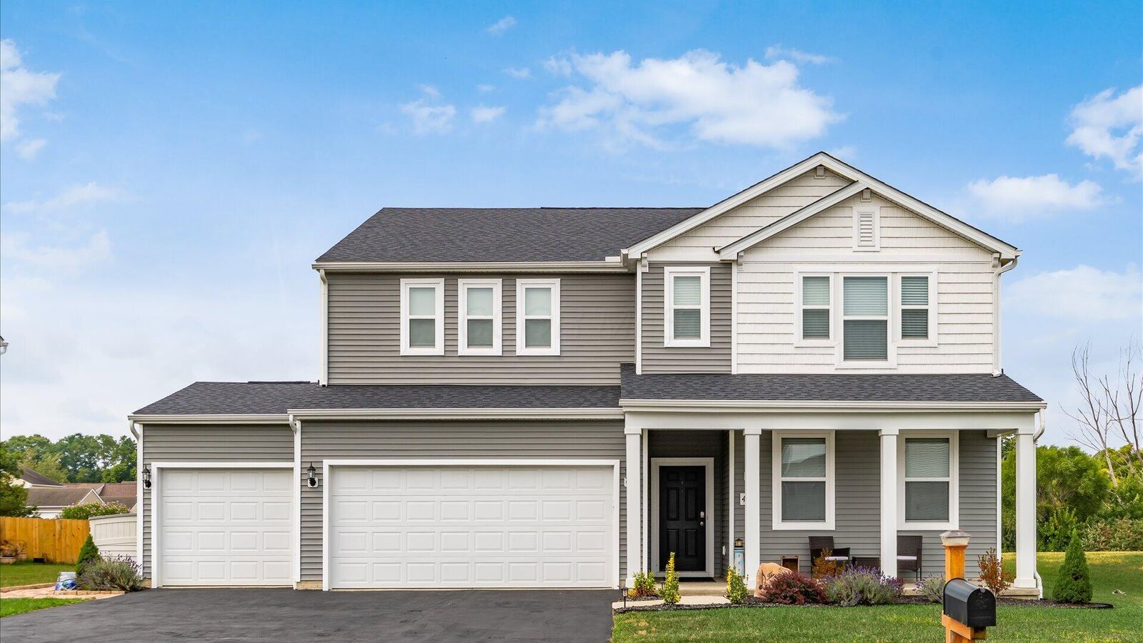 Property Photo:  4412 Hickory Lane  OH 43025 