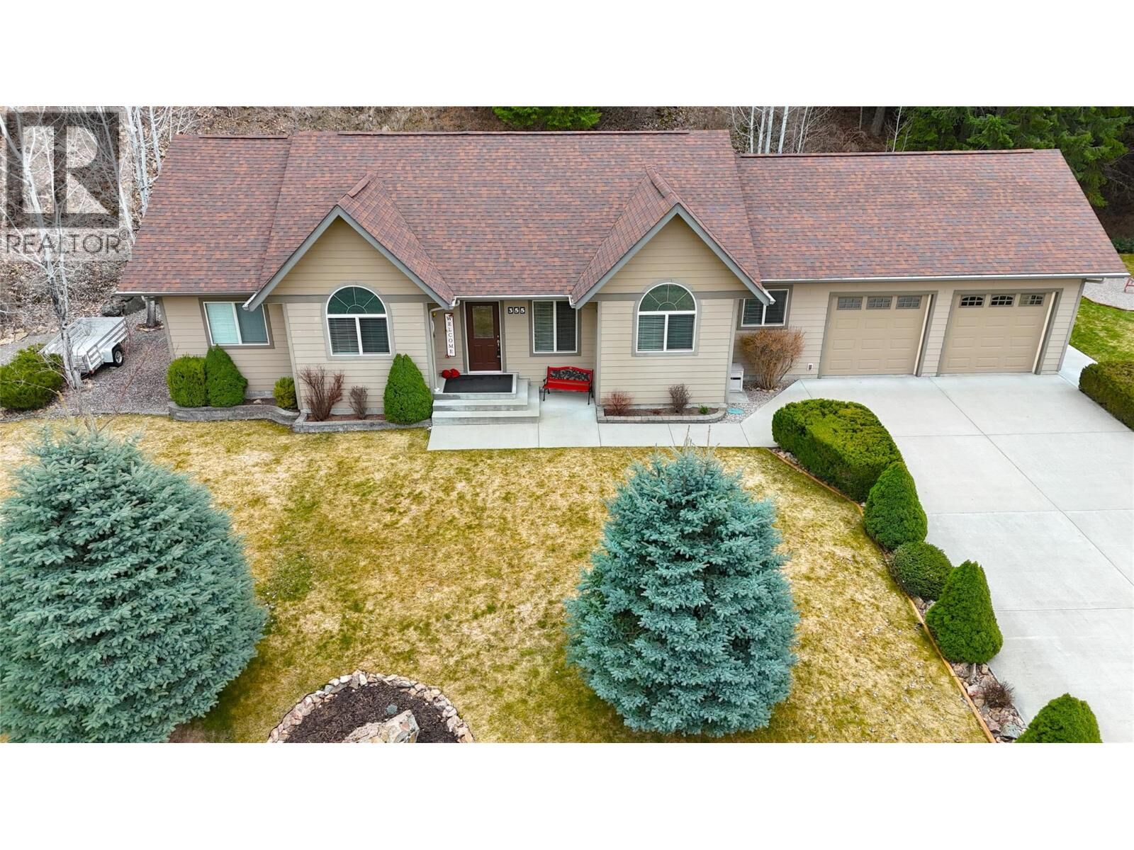 Property Photo: 355 Prospect Drive BC V0H 1H2