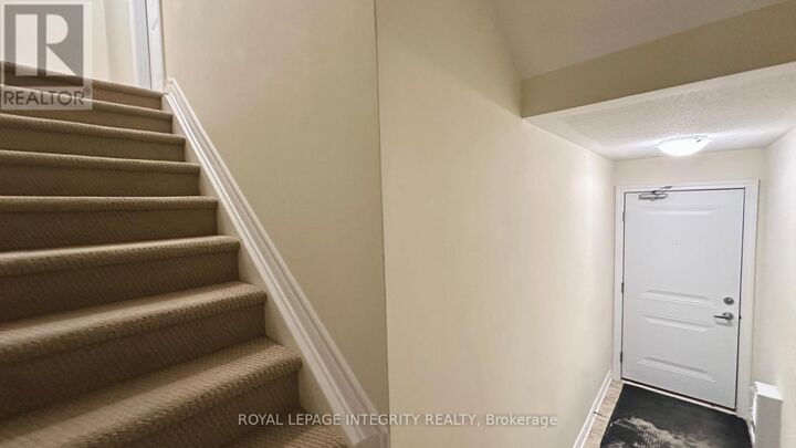 Property Photo:  522 Clearbrook Drive  ON K2J 5X5 