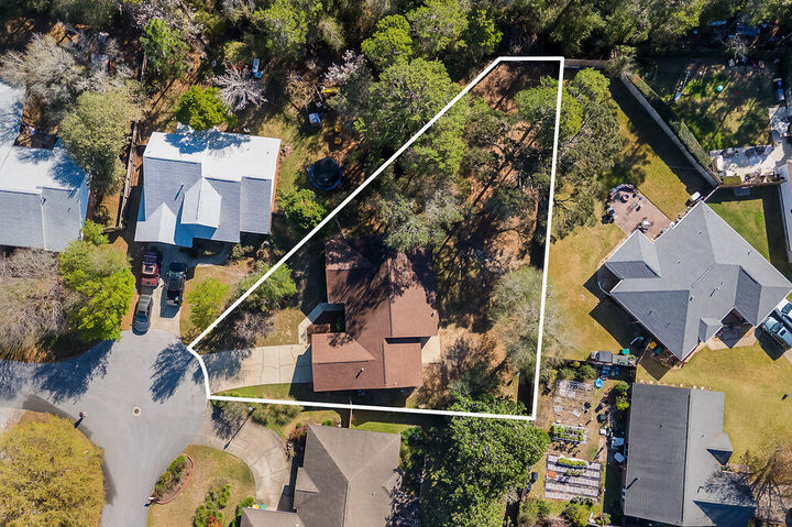 Property Photo:  4564 Knollwood Lane  FL 32578 