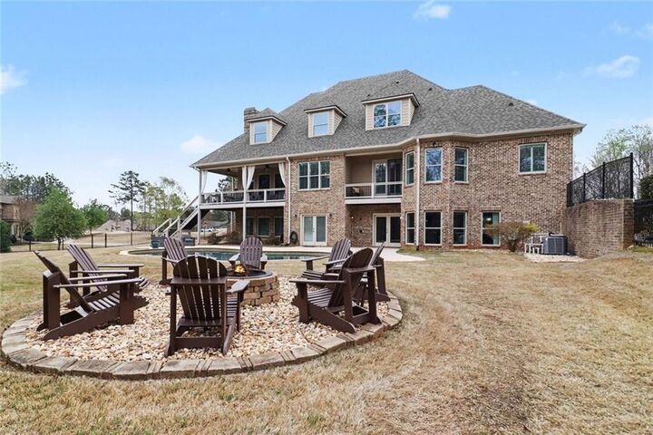 Property Photo: 404 Arbor Springs Parkway GA 30265