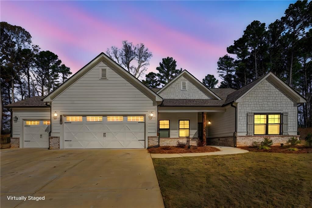 Property Photo:  1119 Heights View Way  GA 30655 