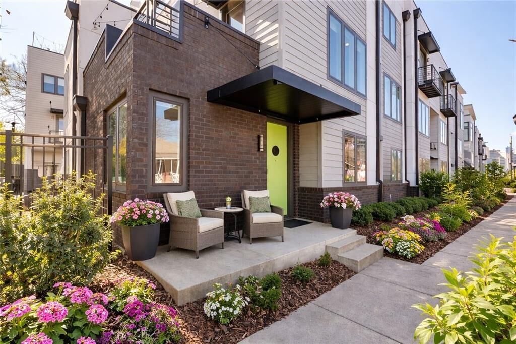 Property Photo:  415 Gartrell Street SE 1  GA 30312 