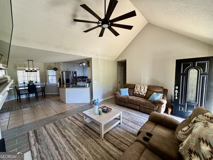 Property Photo: 130 Lakefront Drive GA 30016