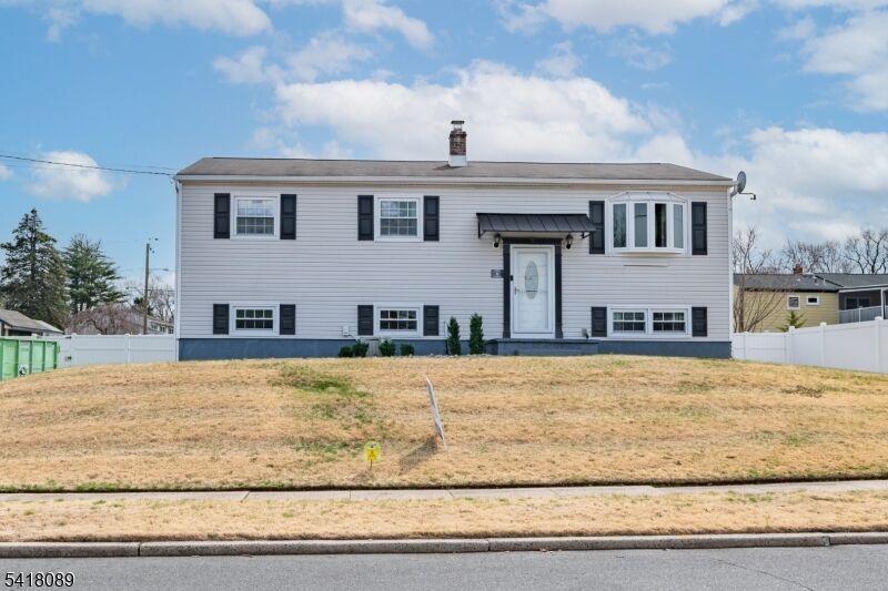 Property Photo:  9 Montrose Rd  NJ 08873 