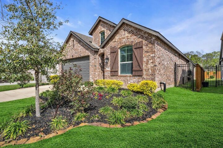 Property Photo:  7914 Pershing Avenue  TX 77354 