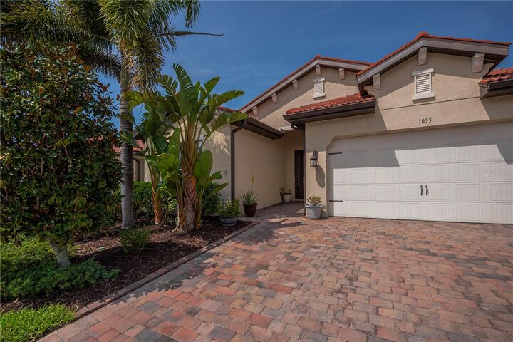 Property Photo:  1035 Bradberry Drive  FL 34275 
