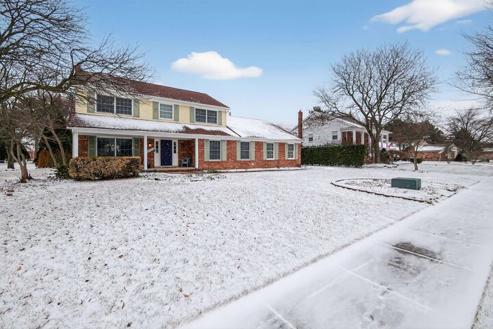 Property Photo:  46922 Ben Franklin Drive  MI 48315 