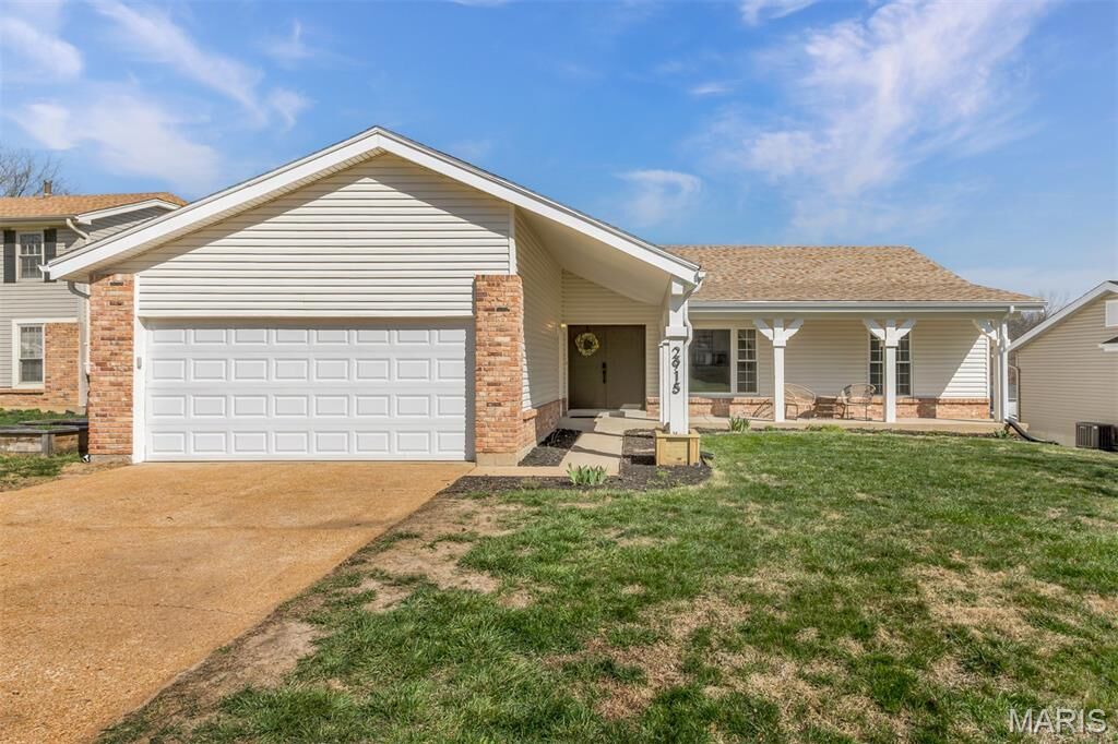 Property Photo: 2915 Emerald Bend Court MO 63129