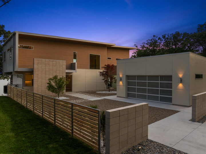 Property Photo:  602 Lawn Avenue  MI 49424 