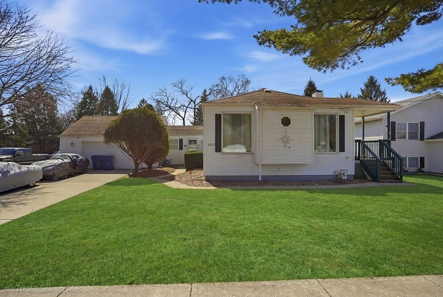 Property Photo:  2357 Caton Farm Road  IL 60403 