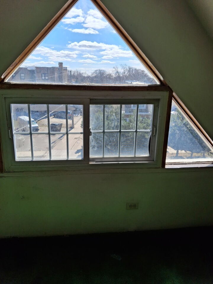 Property Photo: 864 E 87th Place IL 60619