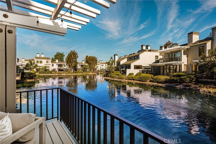Property Photo: 30 Waterway 43 CA 92614