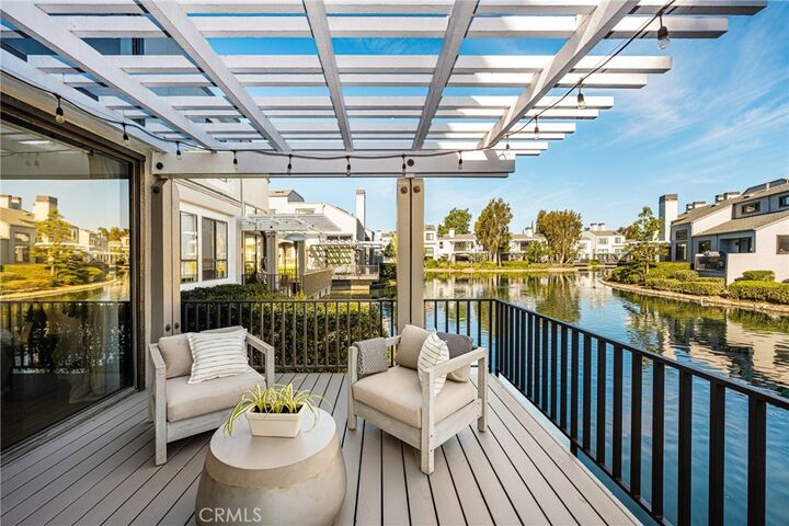 Property Photo:  30 Waterway 43  CA 92614 