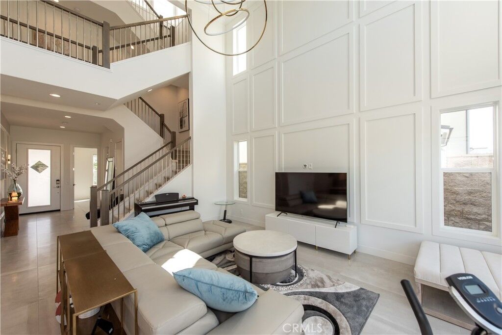 Property Photo:  171 Hollyleaf  CA 92630 